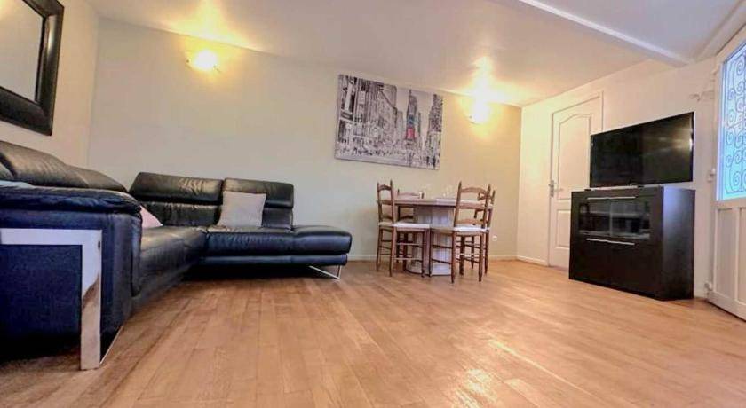 Houilles House | 70 m² House ∙ 3 bedrooms ∙ 6 guests