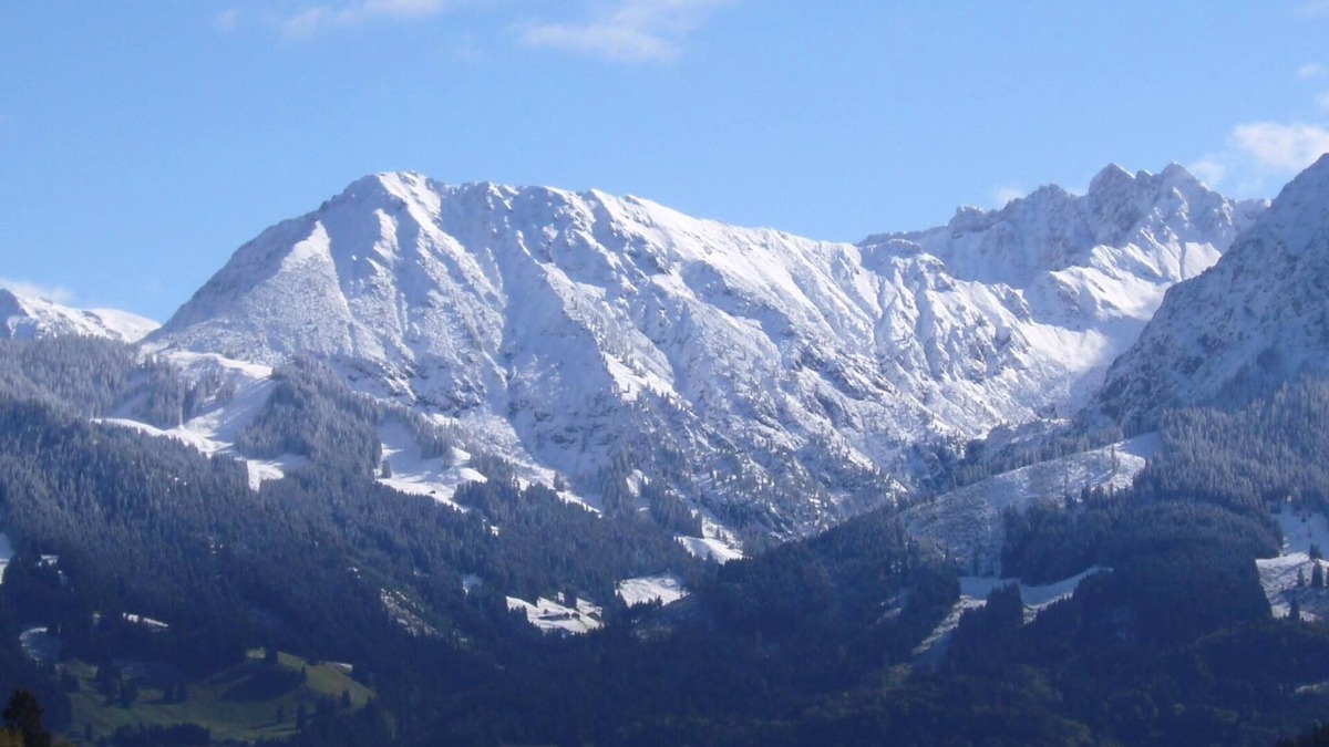Obermaiselstein Apartment | 70 sqm apartment for 4 people. In the spa town Obermaiselstein.