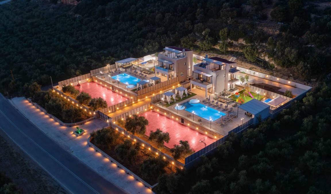 Roumeli Villa | 700 m² Villa ∙ 14 bedrooms ∙ 28 guests