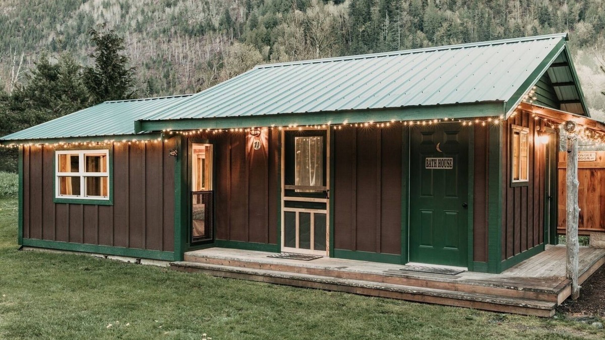 Maple Falls Cabin | 71MF- Rustic - Pets Ok - Sleeps 4 by RedAwning