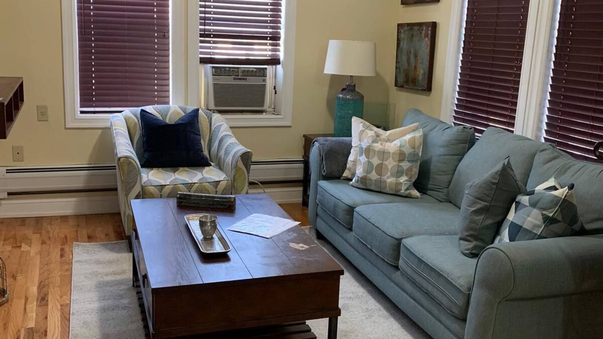 Union City Apartment | 725 13. # 9 · Beautiful Apt 20 min to time square
