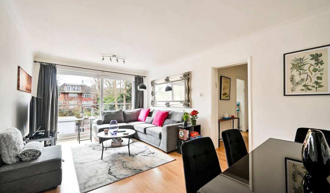 Finchley Church End Apartment | 73 m² Apartment ∙ 2 bedrooms ∙ 4 guests