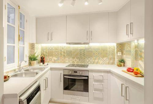 Plaka Apartment | 73 m² Apartment ∙ 2 bedrooms ∙ 6 guests
