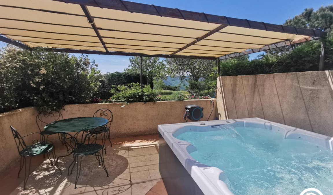 Soumont House | 73 m² Gîte ∙ 2 bedrooms ∙ 4 guests