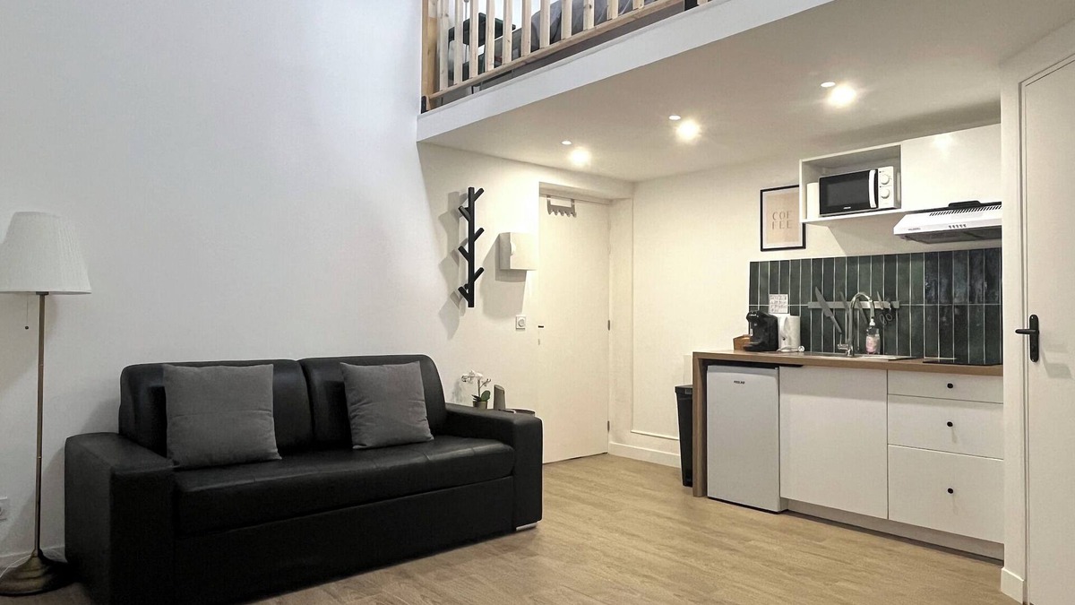 Bagnolet Apartment | 731 Joli Studio Mezzanine Proche du Métro L9