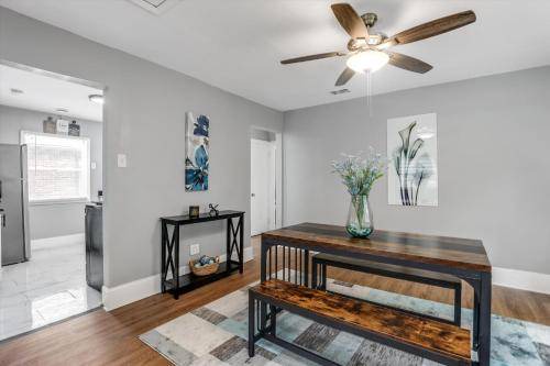 Grosse Pointe Apartment | 74 m² Apartment ∙ 2 bedrooms ∙ 6 guests