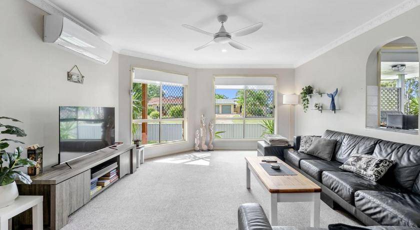 Eli Waters House | 747 m² House ∙ 4 bedrooms ∙ 7 guests