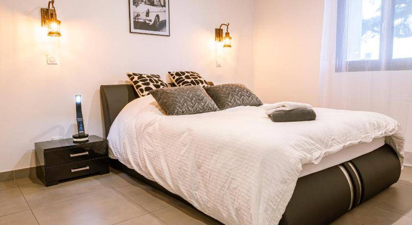 Decines-Charpieu Apartment | 75 m² Apartment ∙ 2 bedrooms ∙ 4 guests