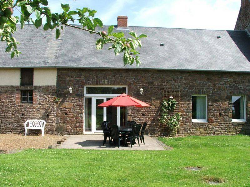 Gavray House | 75 m² Gîte ∙ 3 bedrooms ∙ 6 guests