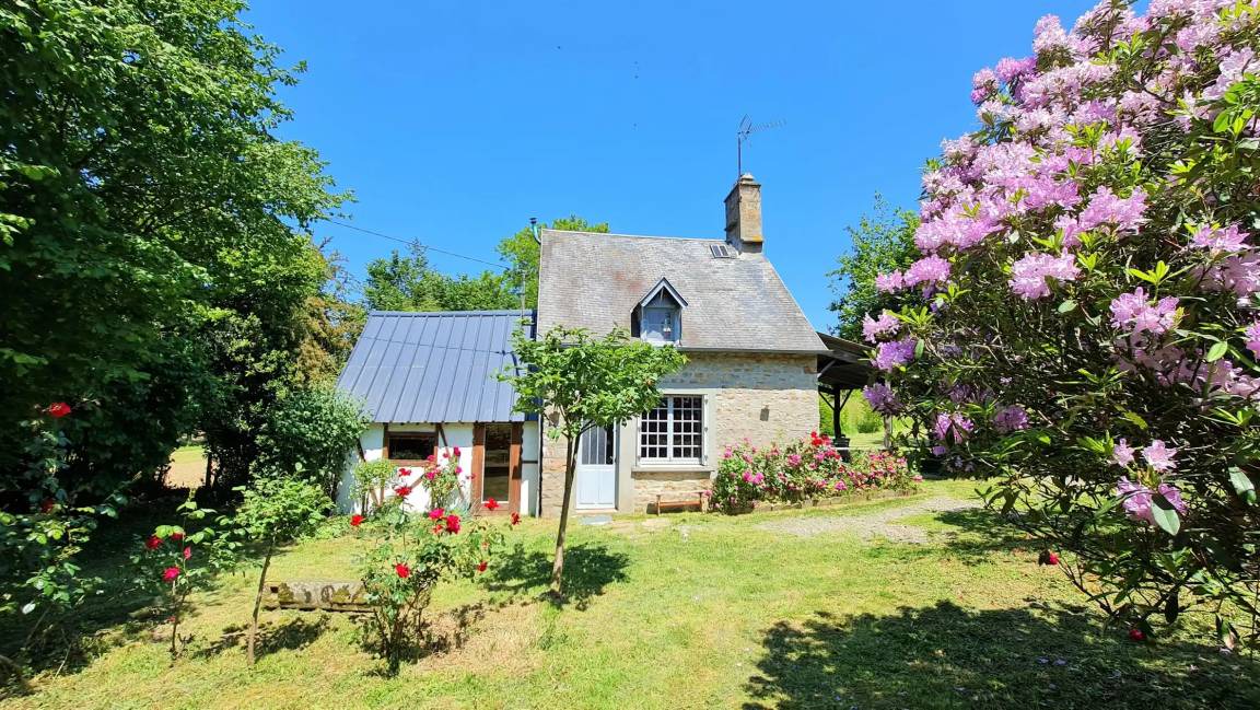 Le Mesnil-Gilbert House | 75 m² House ∙ 2 bedrooms ∙ 5 guests