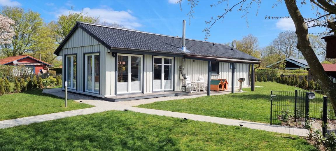 Damp House | 75 m² House ∙ 2 bedrooms ∙ 4 guests