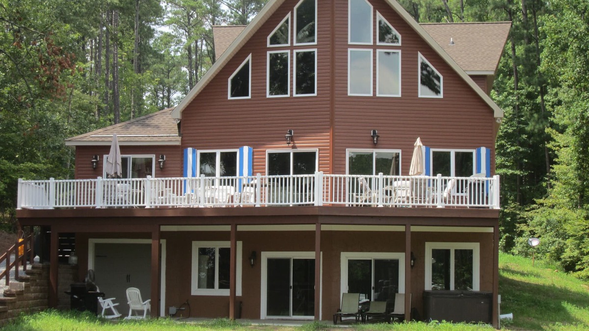 Henrico House | 7500 Sq Ft home with 3 floors- Saturday to Saturday summer rental.