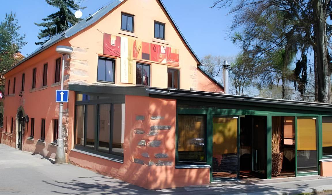 Liberec Apartment | 76 m² Apartment ∙ 2 bedrooms ∙ 6 guests