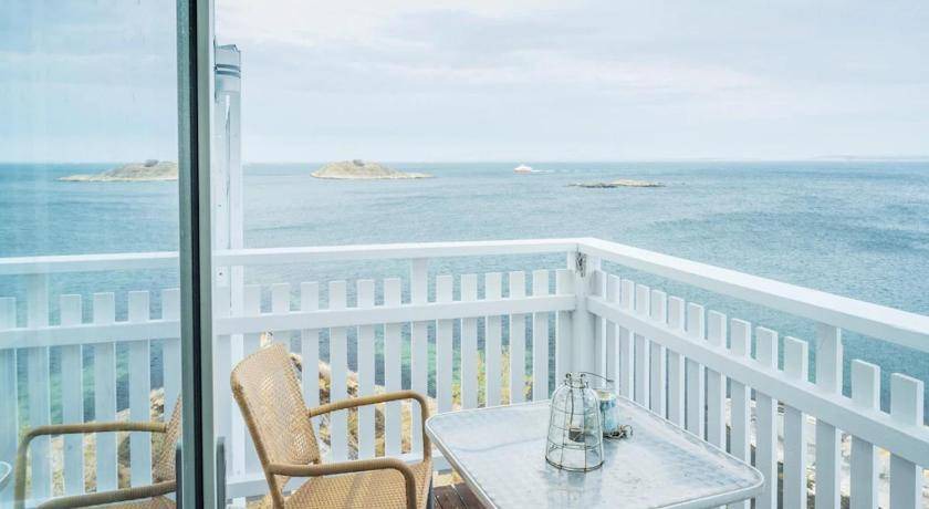 Sydkoster Hotel | 76 m² Hotel ∙ 3 bedrooms ∙ 8 guests