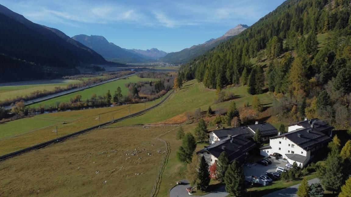 La Punt-Chamues-ch Apartment | 78 m² Apartment ∙ 2 bedrooms ∙ 4 guests