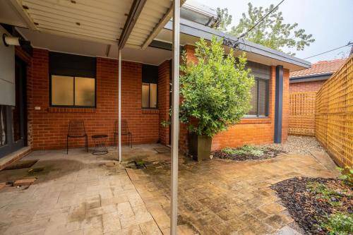 Ainslie House | 780 m² House ∙ 4 bedrooms ∙ 8 guests