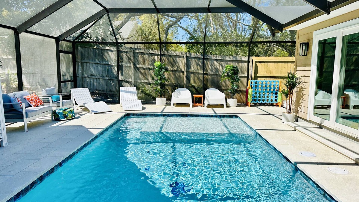 Vilano Beach House | 7BD/5BA, Heated Pool @ the Beach! Game Garage, Mini Golf, & More! 10min to DT
