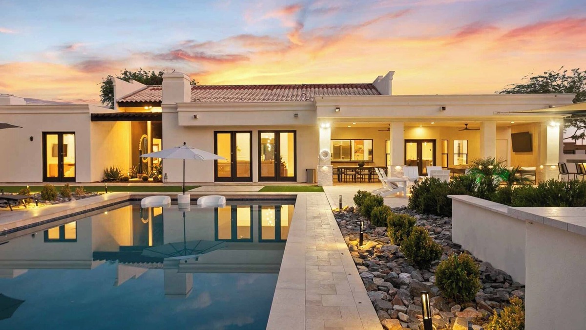 Scottsdale Foothills House | 7BR Estate, Sport Court, Chef's Kitchen, Pool, Hot Tub, & Fun Games