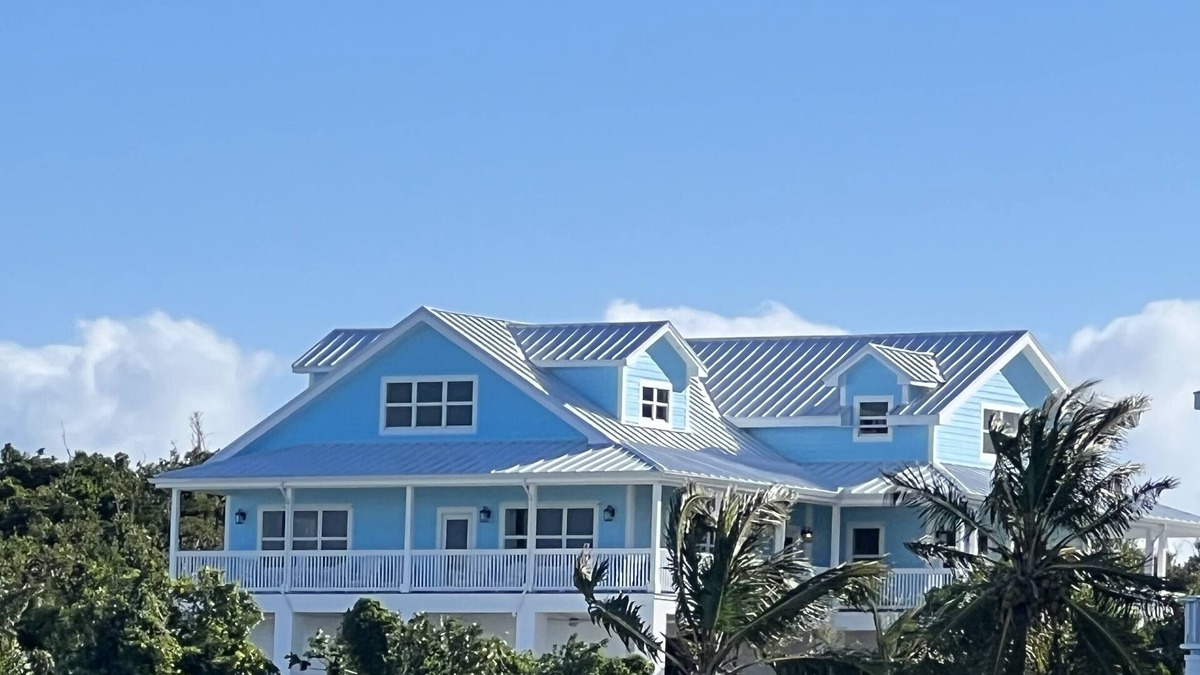 Hope Town House | 7BR7BA, Pool, 2 Boat slips, step to Tahiti Beach, Sleeps 18, +cabana adds on 2