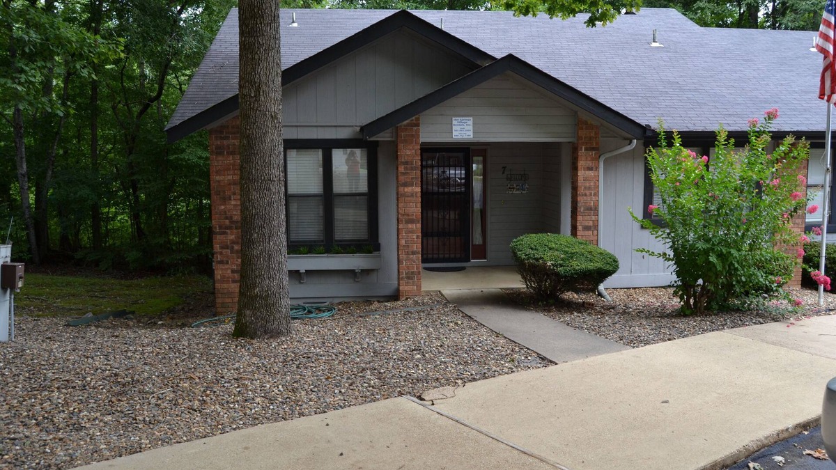 Hot Springs Village House | 7RomeLn | Cortez Courts Townhome | Sleeps 6