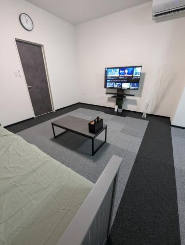 Akita Apartment | 8人で泊れる ペットと泊まれる宿 DoggoInnn Akita