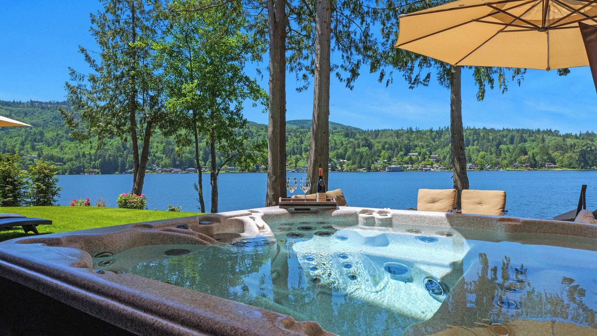Big Lake Cabin | 8,200SF Lakefront Luxury Lodge - Sleeps 25 - 7 Bedrooms + Hot Tub + Private Dock