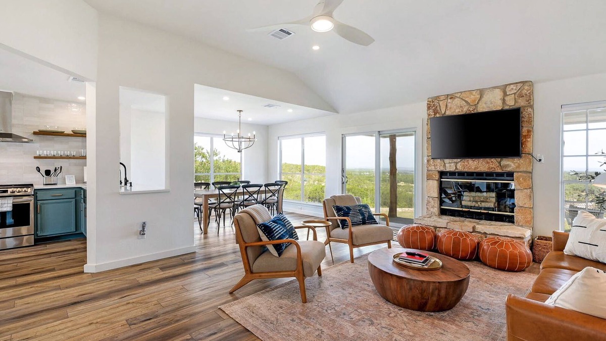 Dripping Springs House | 8 Acres - Casita, Fire Pit, Hill Country Views