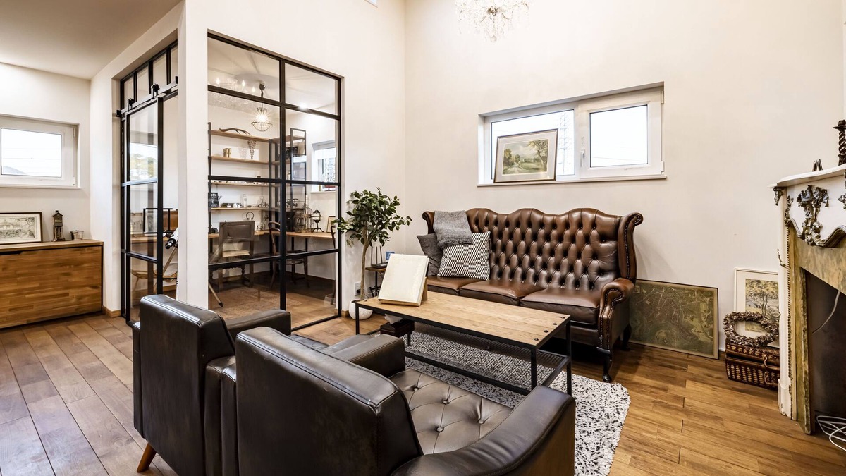 Inuyama House | 8 Antiques/ !