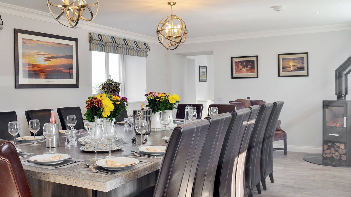 Mauchline Cottage | 8 bedroom accommodation in Tarbolton, near Ayr