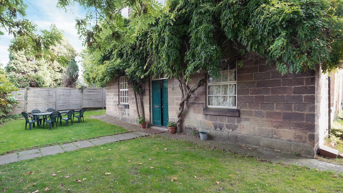 Belper Cottage | 8 bedroom accommodation in Belper