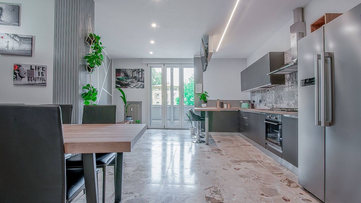 Reggio nell'Emilia Apartment | 8 Bedroom apartment in Reggio Emilia center