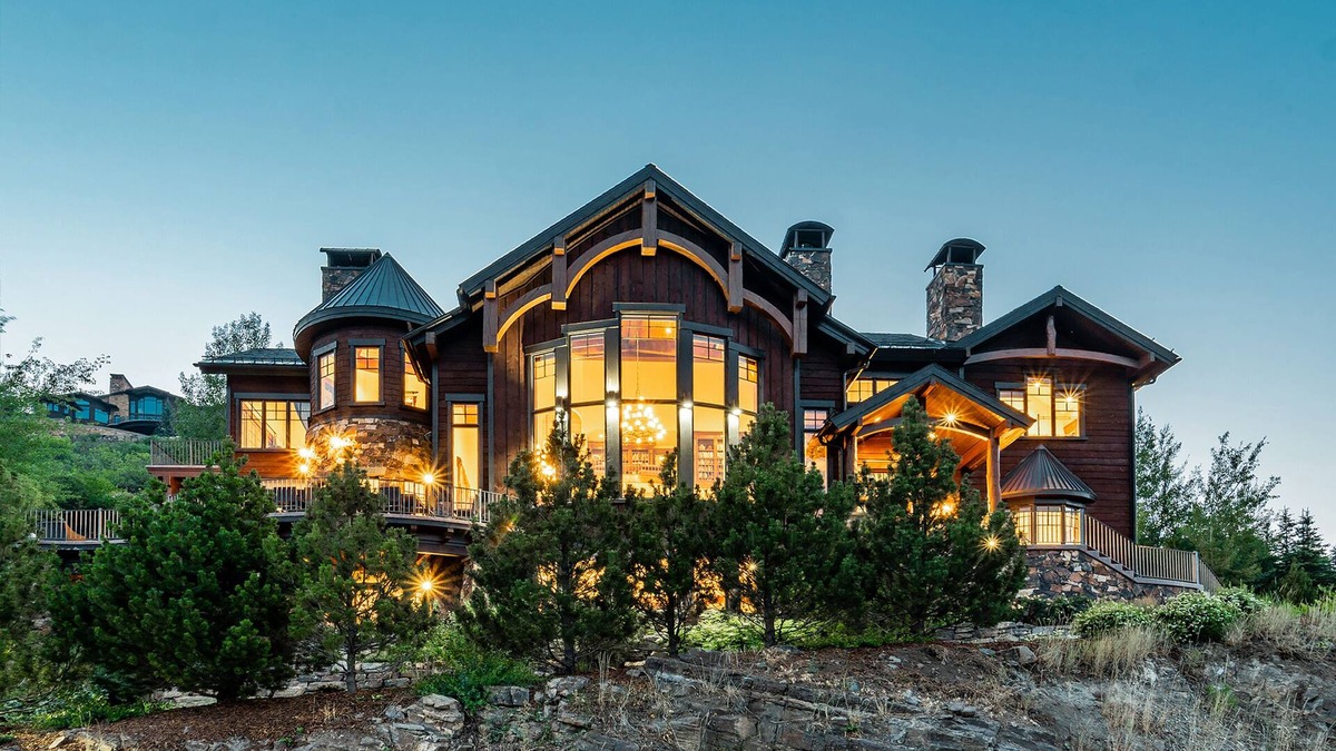 Deer Valley House | 8 Bedroom Deer Valley Masterpiece with endless views. Theater, hot tub, game room, ski-in/out