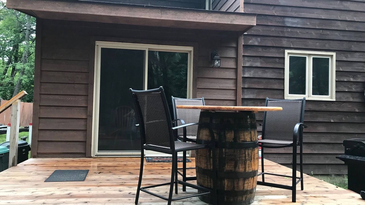 Pequot Lakes House | 8 bedroom unit for up to 18+ people on the Whitefish Chain of lakes in Minnesota