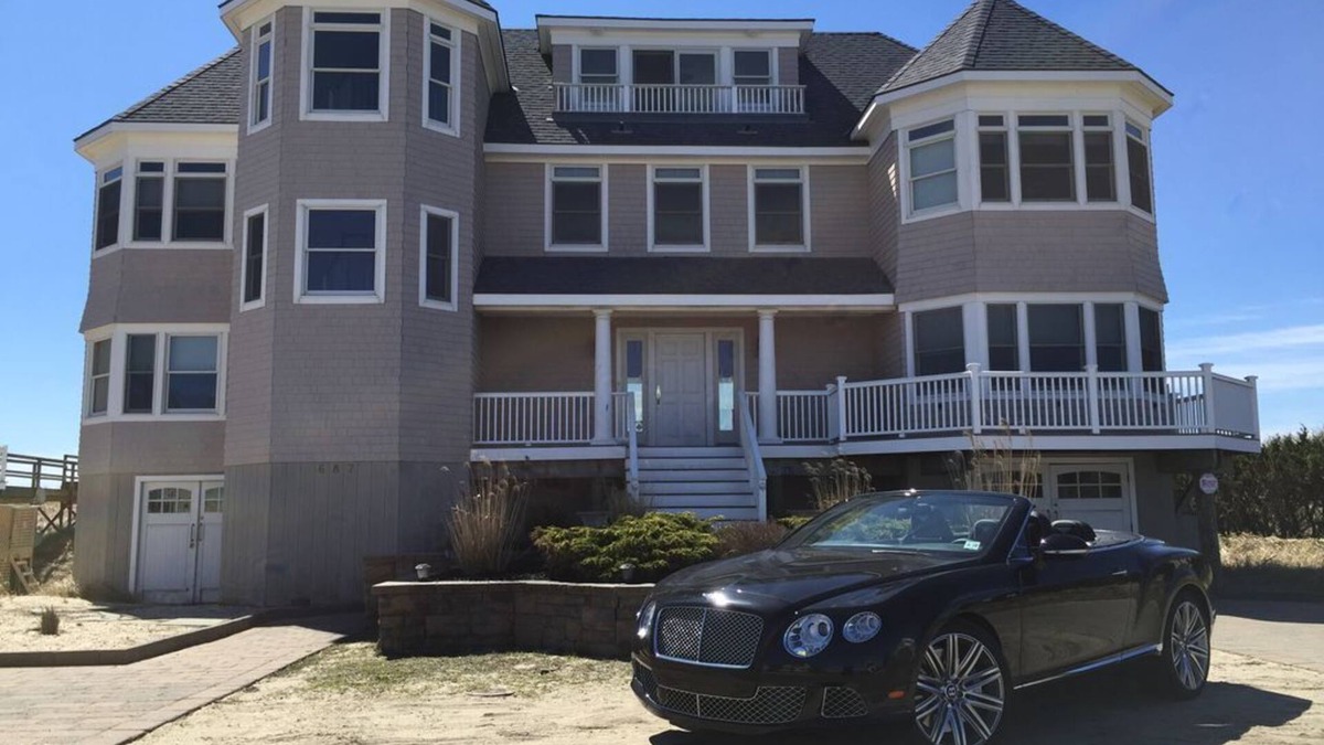 West Hampton Dunes House | 8 BR Glamorous Oceanfront, 8 Bath, Pool + Jacuzzi - Ask for Last Minute Deals!