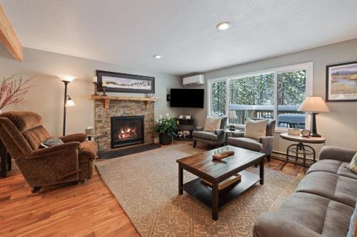 Sunriver House | 8 East Butte Ln home