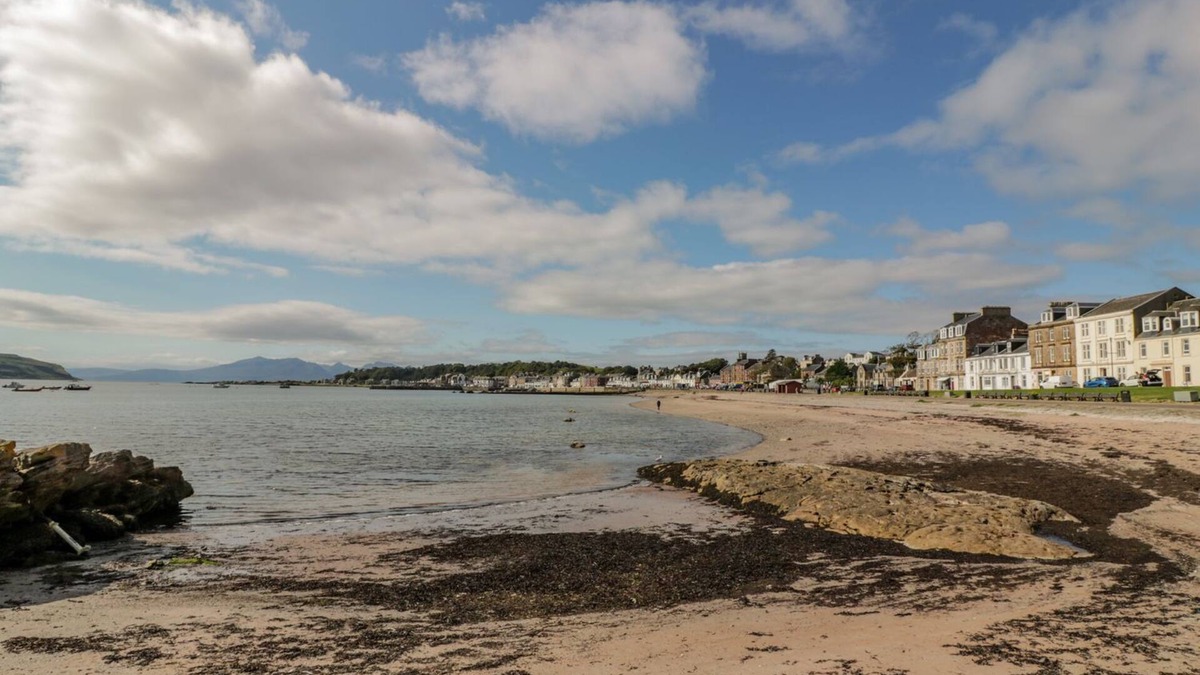 Millport Cottage | 8 George Street