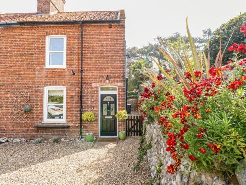 East Runton House | 8 Melinda Cottage