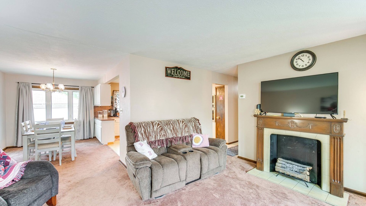 Brooklyn House | 8 Mi to Cleveland: Family Home w/Fenced Backyard!