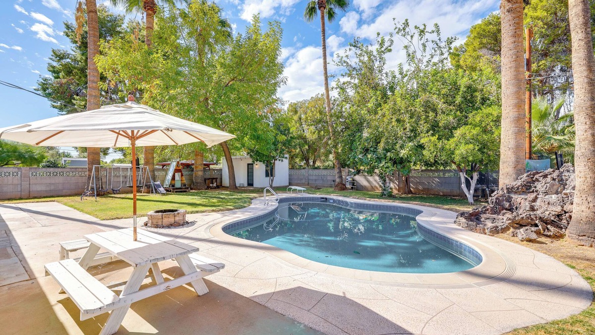 Alhambra House | 8 Mi to Dtwn: Pet-Friendly Phoenix Home!