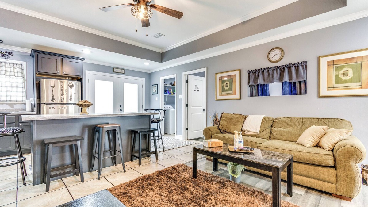 Little Rock House | 8 Mi to Dwtn Little Rock - Home w/Fenced Yard!