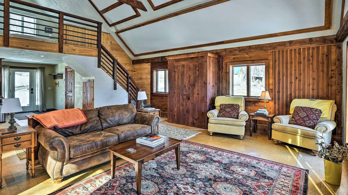 Andover Apartment | 8 Mi to Okemo Mtn: Charming Ludlow Studio!