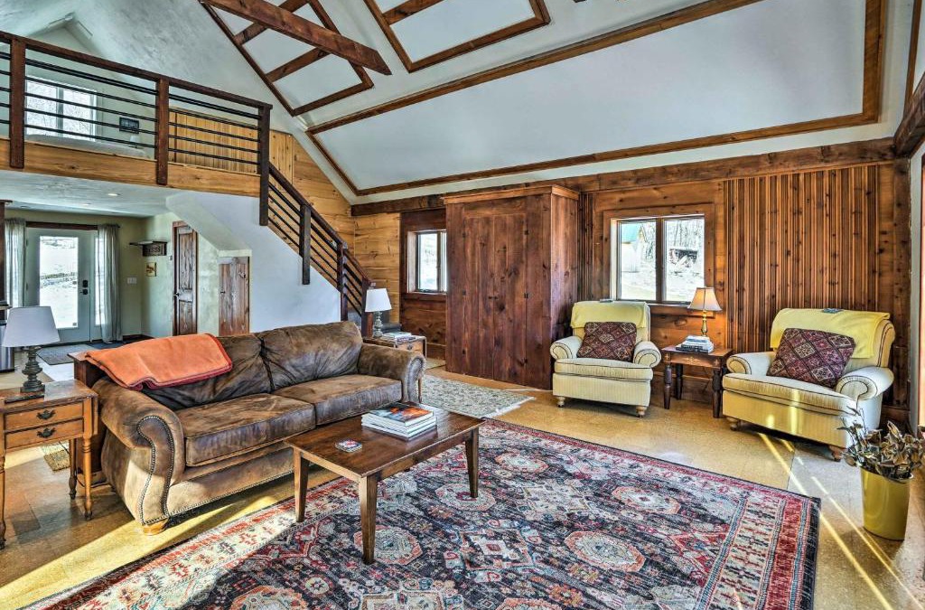 Andover Apartment | 8 Mi to Okemo Mtn Charming Ludlow Studio!