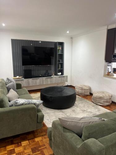 Athlone House | 8 on Lorenzo