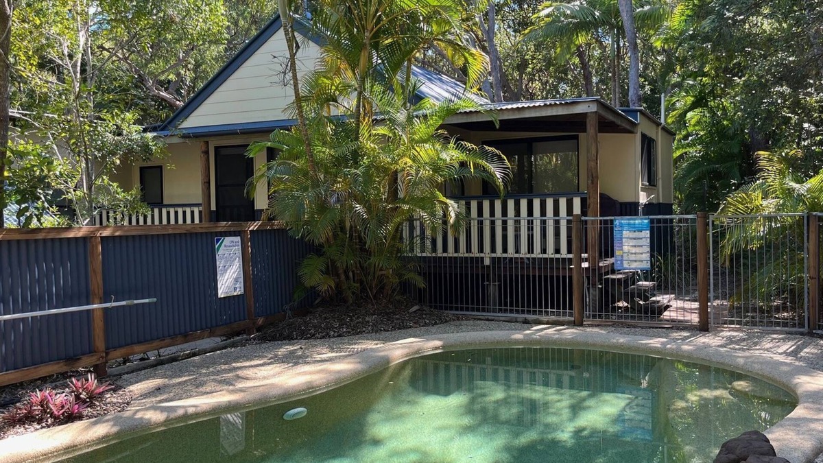 Rainbow Beach House | 8 Orania Court - Rainbow Shores. Privacy, Peace and Quiet