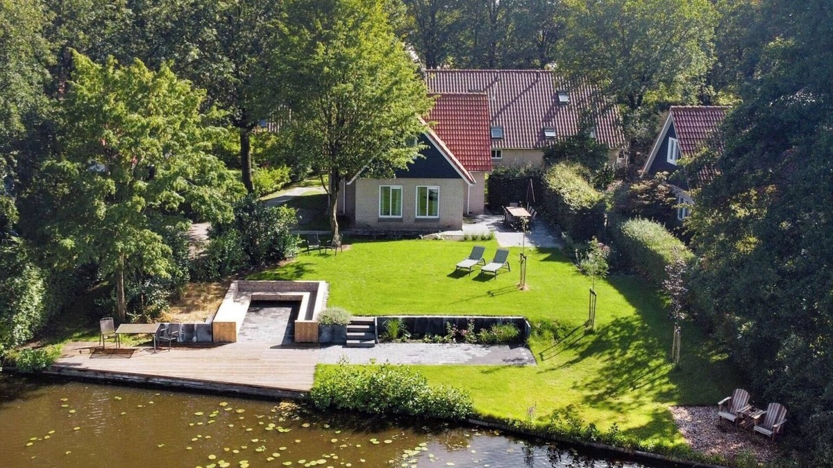 Westerbork House | 8-Person Comfort Villa