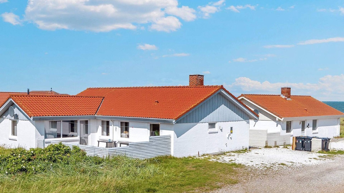 Lild Strand House | 8 person holiday home in Frøstrup-By Traum