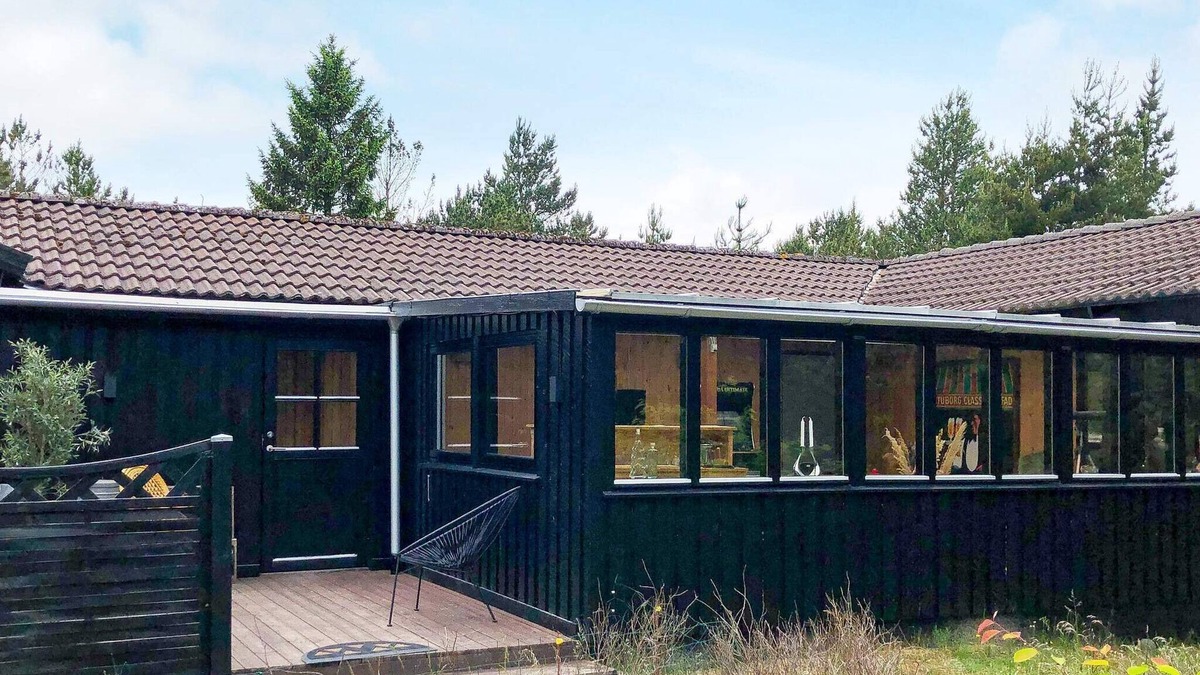 Mosevra House | 8 person holiday home in Oksbøl
