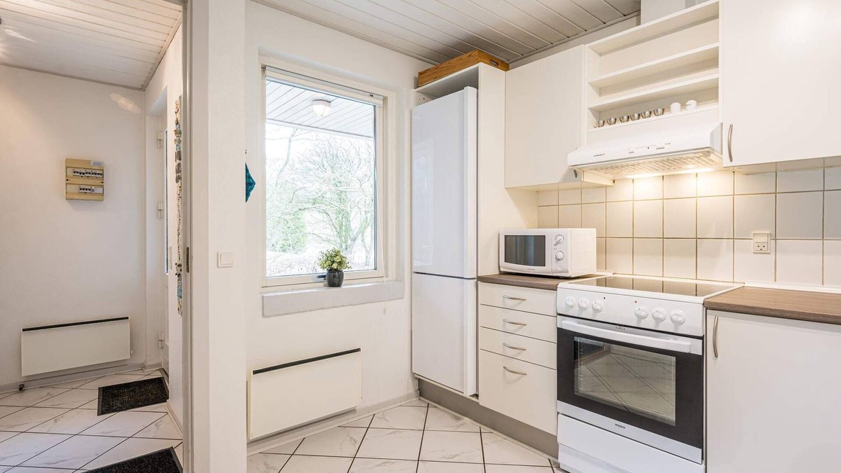 Jegum House | 8 person holiday home in Oksbøl