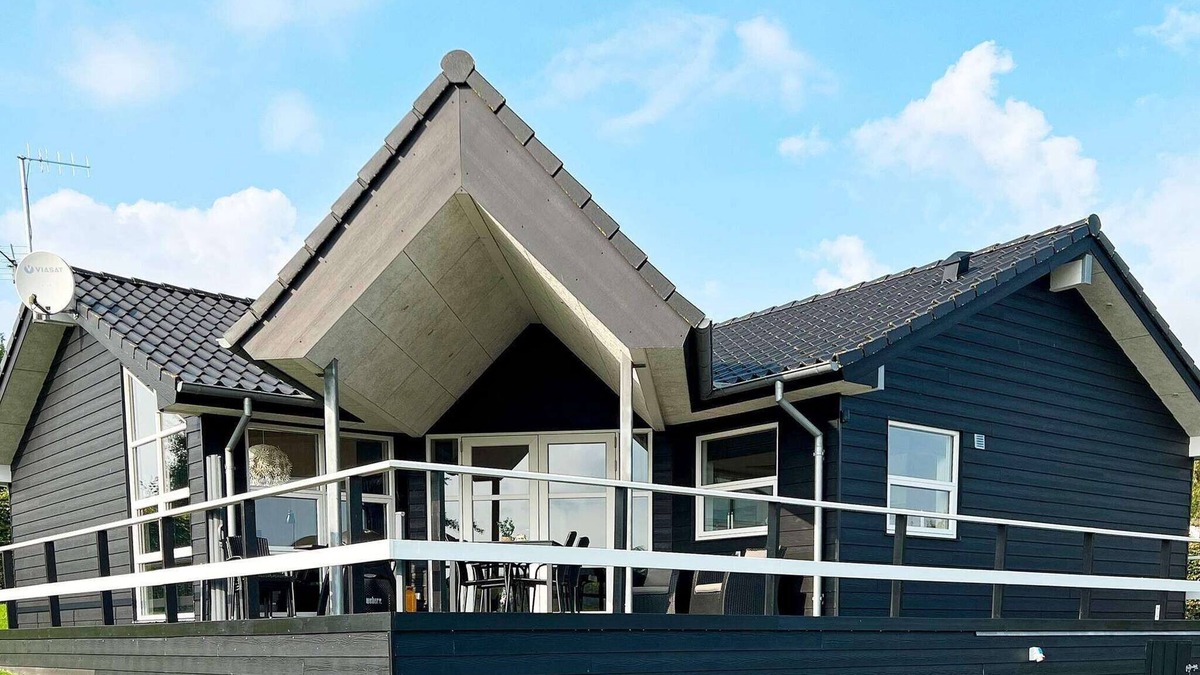 Floutrup House | 8 person holiday home in Roslev-By Traum