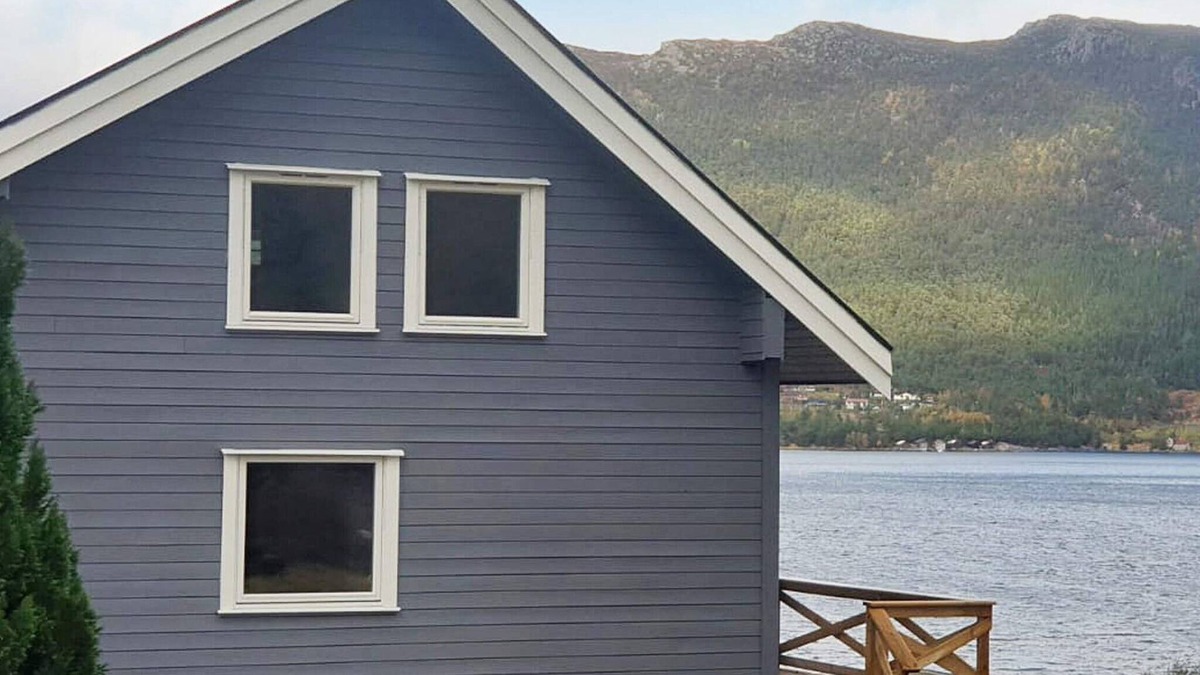 Bremanger House | 8 person holiday home in Svelgen
